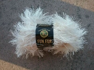 Fun Fur Leone marca filato 100% poliestere, 60 iarde 9 colori in magazzino avorio 098 - Foto 1 di 2