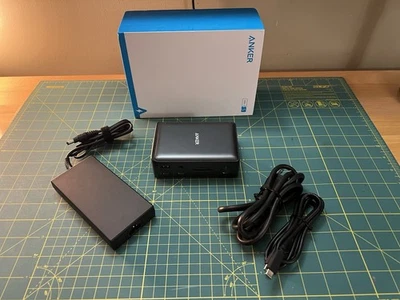 Estación de Acoplamiento Anker 13 en 1 USB-C Carga 85W Triple Pantalla + Cable 6 pies 60W Foto 1 de 4