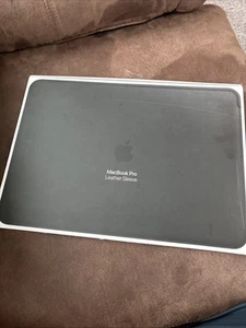 Mac Book Leather Sleeve - Picture 1 of 3