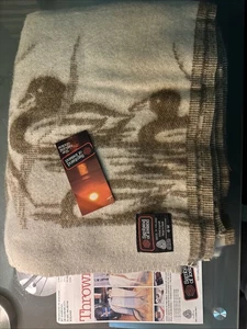 Samband Landau Iceland Pure Wool Blanket 59 x 79” ~ Tan Ducks - Picture 1 of 7