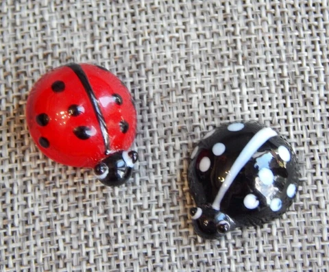 Lot of Antique Vtg  Lampwork Glass Buttons Lady Bug One is Missing Shank #1011-B Cover