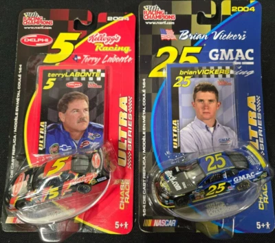 2x 2004 Racing Champions ULTRA 1/64 Diecast #5 Terry Labonte, #25 Brian Vickers Foto 1 de 4