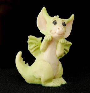 Very Cute Real Musgrave Whimsical World Of Pocket Dragons ~ 'Tag-A-Long' - Picture 1 of 3