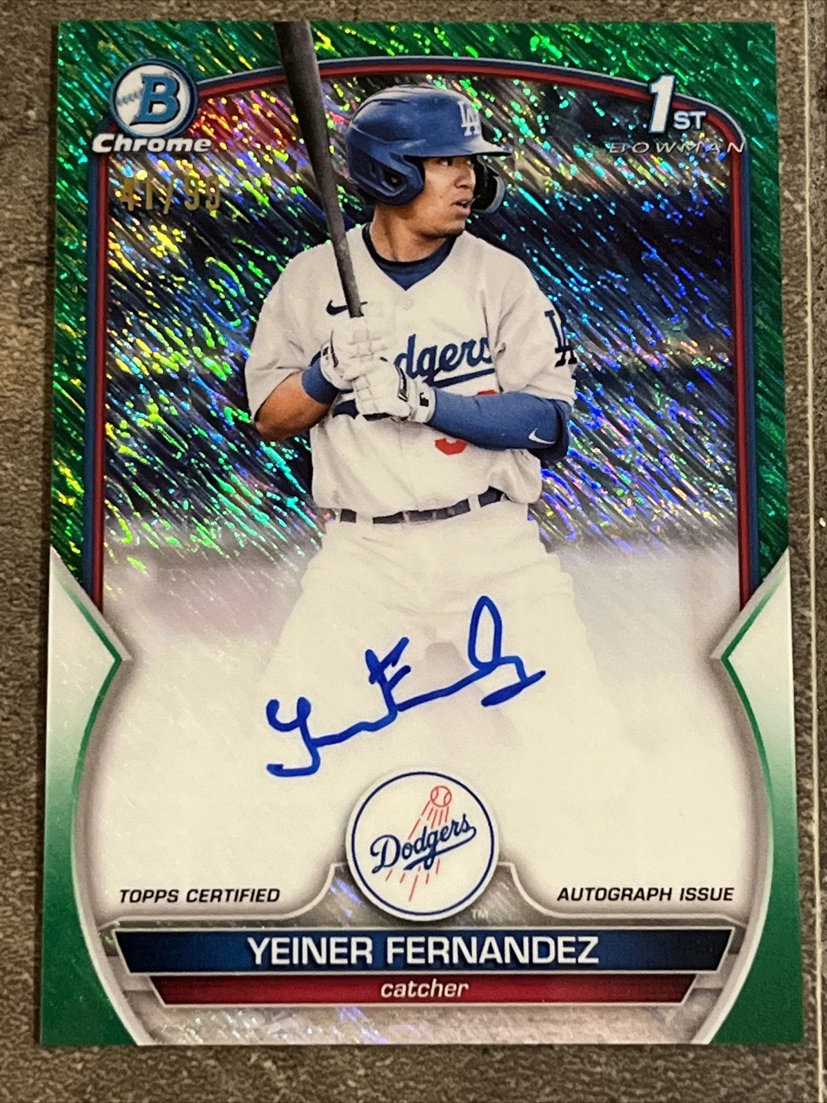 🟦Yeiner Fernandez💥🟦2023 Bowman Chrome Green Shimmer 1st Prospect Auto #41/99