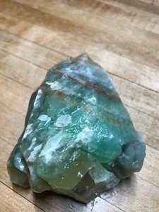 Piedra preciosa de cristal de calcita verde tamaño mediano muestra de punta de roca natural 001 - Imagen 1 de 12