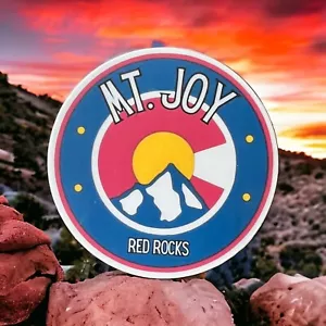 Mt. Joy Red Rocks blau rot Colorado Flagge Aufkleber Ohrfeige mattes Finish 2,75" x 2,75" - Bild 1 von 1