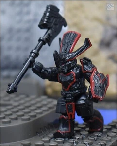 HALO MEGA BLOKS CONSTRUX BLACK CRIMSON COVENANT BRUTE CHIEFTAIN MINI FIGURE - Picture 1 of 6