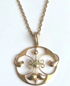 Vintage Art Nouveau Peridot Antique 9ct Gold Pendant & Chain Edwardian Necklace - Picture 1 of 4