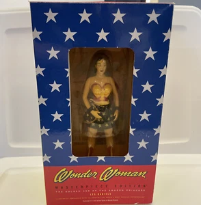 FIGURA ESTATUA EN CAJA DE 8,5" WOMAN WOMAN WONDER OBRA MAESTRA EDICIÓN LES DANIELS - Imagen 1 de 6