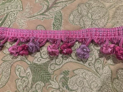 Французская винтажная отделка бахромой 41 дюйм с розовыми цветочными кисточками ширина 2,5 дюйма - Изображение 1 из 4