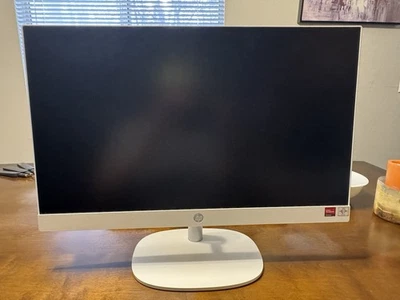 HP TPC-Q092-24 AMD Athlon Gold 7220U Radeon Graphics 2,40 GHz 4 GB RAM 239 GB SSD Foto 1 de 4