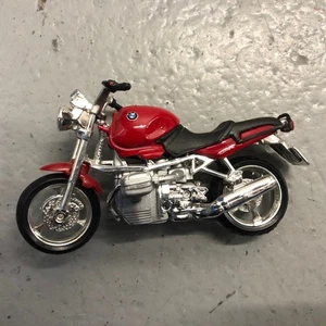 Maisto BMW R1100RS Collectible Model Motorcycle 1:18 Scale - Picture 1 of 3