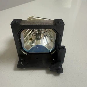 Hitachi CP-X385 Projector Lamp bulb new in box (untested) - Picture 1 of 8