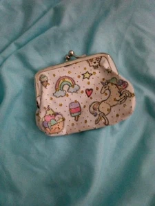 Vintage Rainbow And Unicorn Coin Purse - Picture 1 of 3
