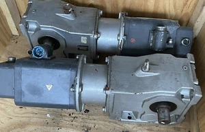 Nord Drive Sys SK 9032L IEC100 Gearbox w/ Siemens 1FT5101-0AF71-1-Z Servo Motor  - Picture 1 of 12