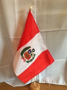 PERU CREST FLOOR STANDING FLAG & WOODEN BASE - Picture 1 of 1