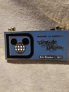 Disney  The Magic Kingdom Ticket Book Hinged Pin 2002 - Picture 1 of 3