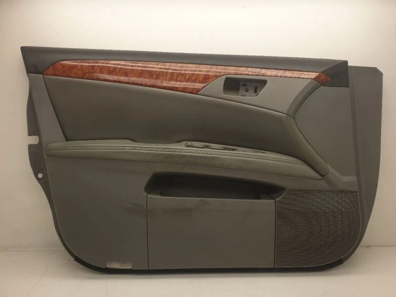 Toyota Avalon 2005 montaje del panel de la puerta delantera del lado del conductor  Foto 1 de 4