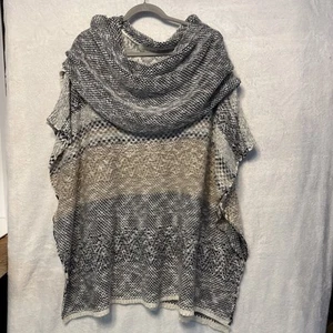 Umgee Navy Tan Beige Chunky Knit Oversize Turtle Neck Poncho Sweater 1X/2X - Picture 1 of 11