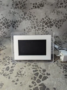 Technika digital photo frame 7 inch With Power Supply. - Picture 1 of 5