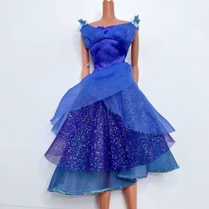 12 tanzende Prinzessinnen Courtney blaues Kleid Barbie Puppe (lesen) (A) - Bild 1 von 7