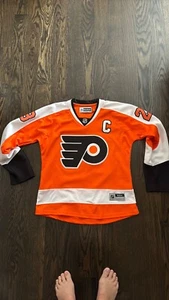 Reebok Philadelphia Flyers Claude Giroux Jersey Youth S/M 2012 Winter Classic - Picture 1 of 6