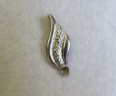 PICCOLO CIONDOLO IN ARGENTO 925 - a forma di foglia - - Immagine 1 di 4