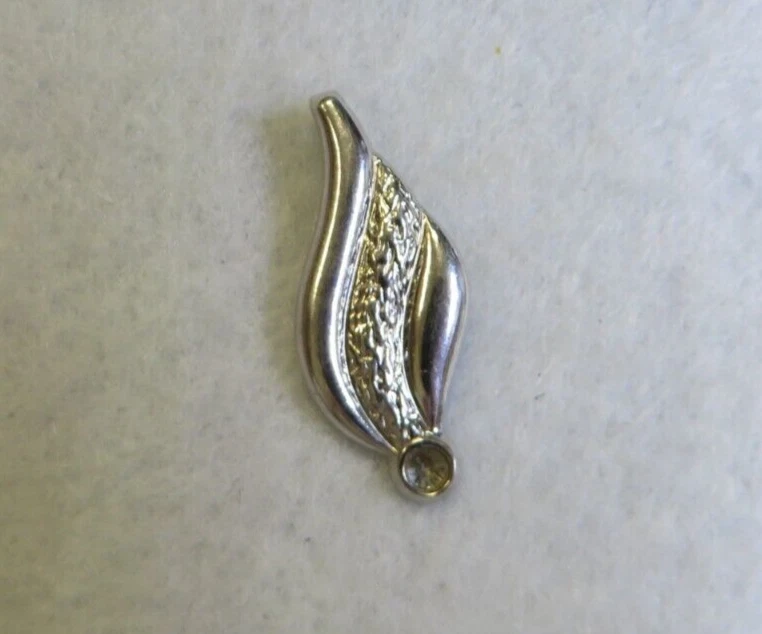 PICCOLO CIONDOLO IN ARGENTO 925 - a forma di foglia - - Immagine 1 di 4