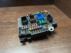 TOYOTA PROACE (02.16-) FUSE BOX 9811995580 - Picture 1 of 8