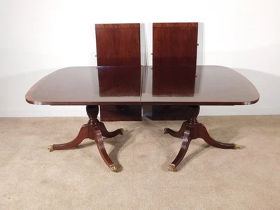 Обеденный стол HICKORY American Masterpiece инкрустация красное дерево на роликах два листа - Изображение 1 из 4