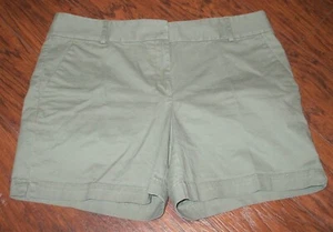 Ann Taylor LOFT Größe 12 The Riviera kurze olivfarbene Chino-Chino vorne flach Eingrifftaschen - Bild 1 von 5