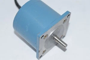 Superior Electric M061-FC08 SLO-SYN Stepping Motor, 3.8A 1.25C 200 Steps Per Rev - Picture 1 of 4