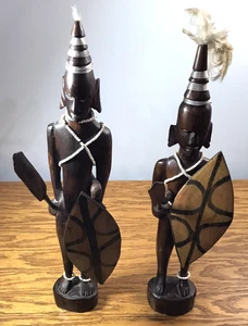 Juego de 2 estatuillas de madera talladas a mano de hombre guerrero masai Kenia África vintage - Imagen 1 de 20