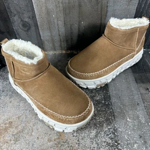 UGG Women's Venture Daze Ultra Mini Chestnut Boots 1158200 Size 11 Women 10 Men. - Picture 1 of 14