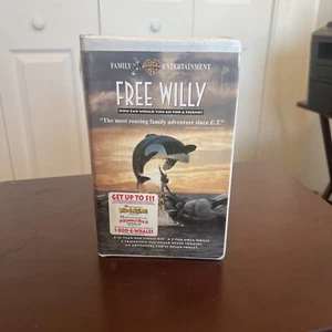 Free Willy 1993 Clamshell Sealed  - Picture 1 of 6