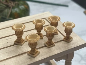 Set 6 urne/piantane casa delle bambole utilizzabili per scale 1:12 o 1/24 - Foto 1 di 7