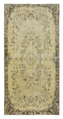 Alfombra turca contemporánea hecha a mano de 3,6x7 pies en amarillo con diseño de medallón Foto 1 de 4