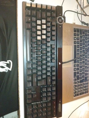 Corsair K100 RGB OPX Gaming-Tastatur - QWERTZ, Schwarz - Bild 1 von 4