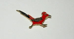 Vintage Road Runner Roadrunner Bird Hat 1970s Enamel Hat Lapel Pin New NOS - Picture 1 of 3