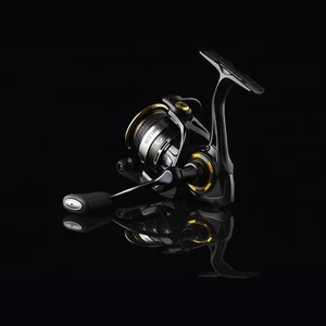 Savage Gear SG8 Rolle Angelrolle Spinnrolle Stationärrolle 1000 FD - 4000 F - Bild 1 von 4