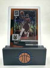 2022-23 Donruss Optic Khris Middleton Orange /199 #82 Milwaukee Bucks 