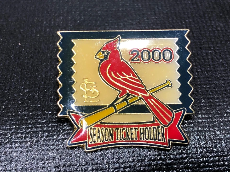 MLB 2000 St. Louis Cardinals Season Ticket Holder TEAM  logo hat / Lapel Pin ~ K - Image 1 of 1