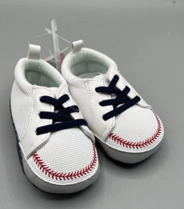 NEW-with tags, Gold Bug White Baby Shoes /Sneakers,  Style GB00889, 6 - 9 Months - Picture 1 of 11
