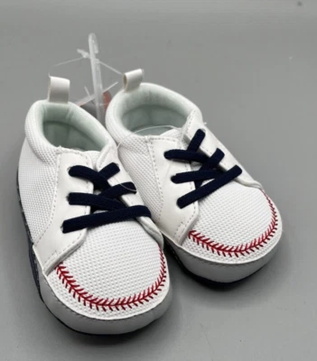 NUEVO-con etiquetas, zapatos/zapatillas de bebé blancos Gold Bug, estilo GB00889, 6 - 9 meses Foto 1 de 4