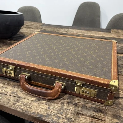 Monograma Louis Vuitton Vintage President Classeur Attache Foto 1 de 4