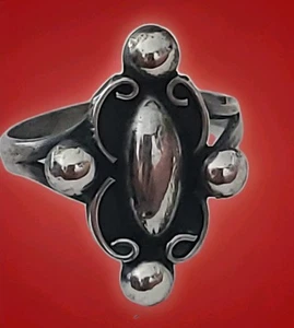 Vintage Silver  RING Size 6.5  Mexico - Picture 1 of 13