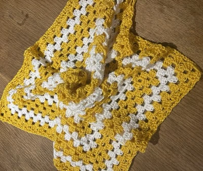 Manta/sombrero afgano bebé ganchillo hecho a mano. ENVÍO GRATIS Hecho en Estados Unidos Foto 1 de 4