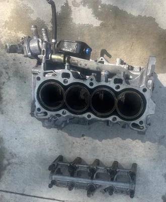 1996- 2000 Honda civic oem D16y8 Block With Crank girdle vtec del sol ek ex si - Image 1 of 4