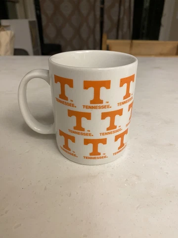 Vintage Tennessee Volunteers Orange All Over Print Coffee/Tea Collector Mug SEC Cover