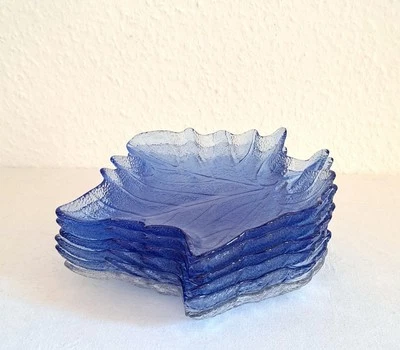 Sechs seltene Glasteller Schalen Ahornblatt, kobaltblau & weiß - Bild 1 von 4